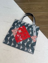 🤩必備托特包🤩 限量撞色高級感輕便百搭菱格手提包 | BAOBAO ISSEY MIYAKE Limited Color Block Geometric Tote Bag|