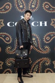 周湯豪Coach 皮衣