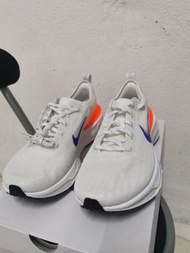 Nike ZoomX Invincible Run Flyknit 跑鞋