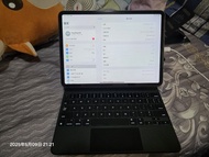 iPad Pro 2021 11吋 128gb wifi 連magic keyboard