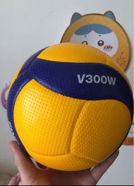 全新 Mikasa V300W 排球 （限時優惠$272）