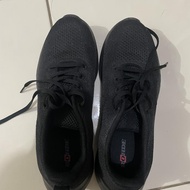 Sepatu sekolah rohde hitam
