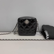 Chanel香奈兒 黑銀漆皮寶石方糖鏈條包 芯片