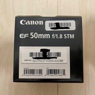 Canon EF 50mm f/1.8 STM + ES-68 Lens hood