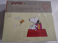Corelle Brands Pyrex Peanuts Snoopy Snapware Lunch box Gift Set Glass Food Storage Microwaveable