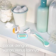 Gillette Venus Women's Smooth Sensitive Shaver, 4 Refills, New