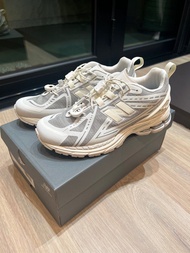 New balance 1906R