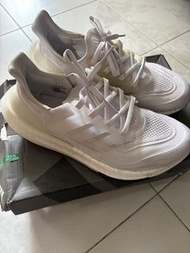 adidas ultraboost light