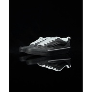 Vans Classics Knu Skool Vans Official Premium Black Bread Shoes
Vans Super Hot Potato Shoes