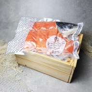 [Song Fish] Air-flown Norwegian Salmon, Half Fish, 1.8kg