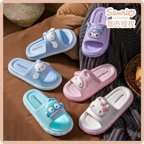 Original Sanrio women cartoon girls Kuromi Hello Kitty Summer slippers Student Fashion shoes