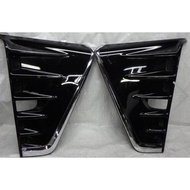 Toyota VoXy FL fog lamp cover