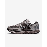 NIKE - Zoom Vomero 5 - College Grey/Cave Stone - Unisex [FB9149 005]