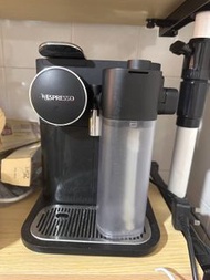 Nespresso Essenza Mini 咖啡機