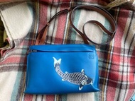 Loewe t pouch crossbody 鯉魚 seasonal