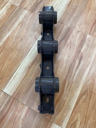 เฟรมโรเลอร์หลัง LH DC105x แบบแท้ 5T124-22720