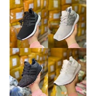 a *idas Sneakers Model Ultraboost 4.0 Cover (With Box + Receipt)