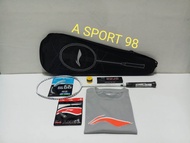 RAKET BADMINTON LINING SUPERLITE MAX 9