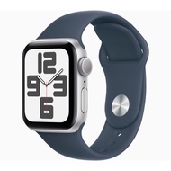 Apple Watch SE 智能手錶 GPS 40mm銀色鋁金屬錶殼風暴藍色運動錶帶S/M 預計7日內發貨 -