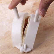 Save Time and Effort with the Dumpling Mould Maker DIY Ravioli Pie Tool