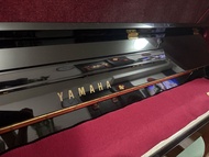 YAMAHA 直立式鋼琴