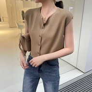 Sakura.official 2203/JN.111 Fashionable Knitted Shirt​Sleeveless Round Neck Crop Top With 5 Front Bu