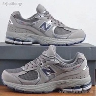 New Balance sport shoes 2002r for men and women