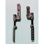 Samsung NT530U4C Laptop Hinge