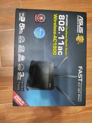 ASUS RT-AC68U 雙頻千兆路由器