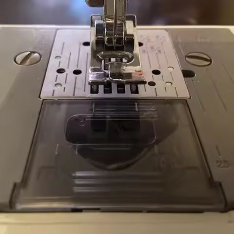 1Pc Clear Plastic Plate Bobbin Cover Plate XF2404001 Fits for Brother Sewing Machine BB370,BM2800 an