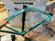 正品行貨特價 Bianchi Oltre Xr4頂級碳纖維公路車架 帶Vision 一體把