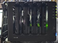 Synology 
DS415+
4G=$880
8G=$980
4Bay Nas 

👉🏻有意購買直接留電話聯絡👈🏻
⭐️Carousell回覆訊息限制⭐️
⛔️沒有留電話預約不設回覆⛔️

請你留