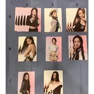 LE SSERAFIM (르세라핌) - Monochrome Bouquet Album Photocards (PC) LESSERAFIM