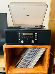TEAC LP-R500 黑膠 / CD 燒錄 / 收音機 / All in one Speaker 擴音器 + 黑膠 &amp;木櫃
