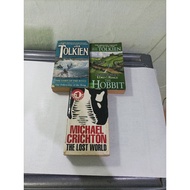 Imported novel the Lords of the Ring the Fellowship of the Rings, The Hobbit (JR Tolkien) and the lo