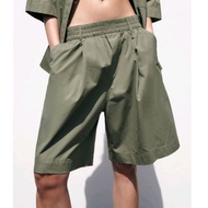 Green Basic Short Pants 7840