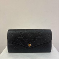 LV黑牛皮壓紋 Sarah 釦式長夾