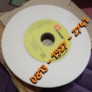 Real Pict l KINIK Grinding Stone 205 x 19 x 31.75 WA 46 JV 8 inc White