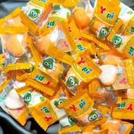 Gummy Mangga Keren: YUPI MANGO KISS 120 Gr Buat Nge-Boost Mood!