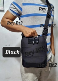 tactical sling bag with holster for men,,quick draw,fast releas,