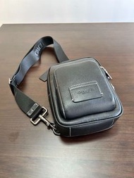 全新🌸 COACH 蔻馳 CA071 WEST 牛皮 男款 斜挎背包 胸包