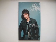 王力宏 - 心中的日月 CD + VCD (冠軍慶功版) (附紙外盒 歌詞畫冊本 及 香港簽名會咭)
