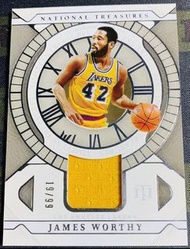 James Worthy/99 (Showtime Laker) 2021-22 Panini NBA National Treasures-Timeless