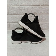 Second Hand R£€bok Dailyfit black white shoes size - 38 fit to 39
