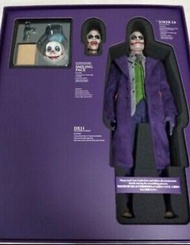 Hot toys Joker DX11 special edition , shoes good condition