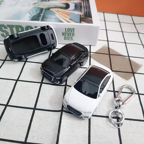 Creative Fob for Audi Key Case for Audi A3 A4 B9 A6 C8 A7 S7 4K A8 D5 S8 Q7 Q8 SQ8 E-tron Key Cover 