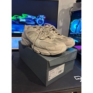 New Balance 530 Beige Cream Sneakers