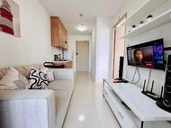 Pangsapuri  m² dengan 1 bilik tidur dan 1 bilik mandi peribadi di Bang Na (Modern room x bathtub 0km