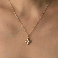 Golden clover dainty necklace
