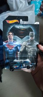 Hot Wheels Batman v Superman Batmobile